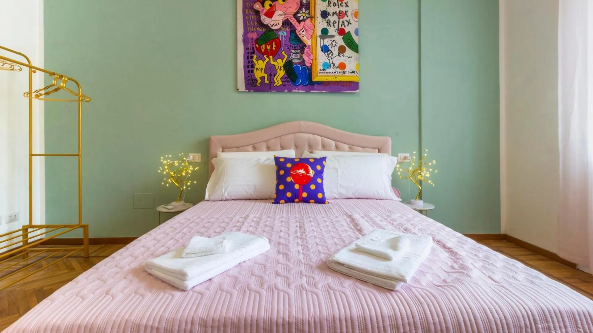 Color Vibes Como Centro Lago - Ampio Appartamento Wifi Ac 0*,  Италия