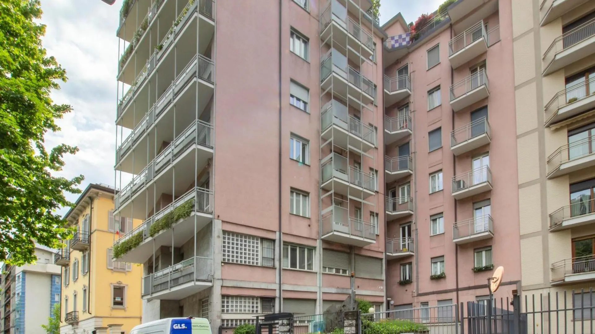 Color Vibes Como Centro Lago - Ampio Appartamento Wifi Ac Апартаменты